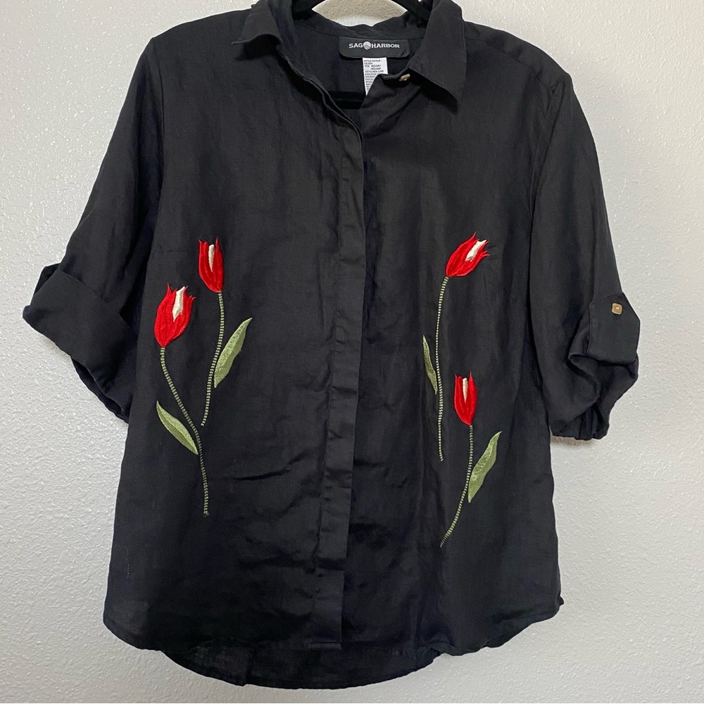 Sag Harbor Black Embroidered Tulip Button-Up Shirt